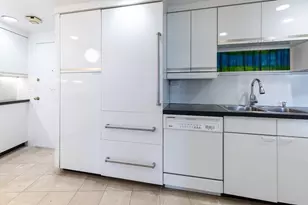 145 Pinckney Street Concierge Bldg, Boston, MA 02114 - Photo 6