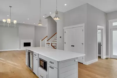 27 Woodbine St #27, Somerville, MA 02143 - Photo 4