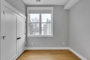 27 Woodbine St, Somerville, MA 02143 - Photo 12