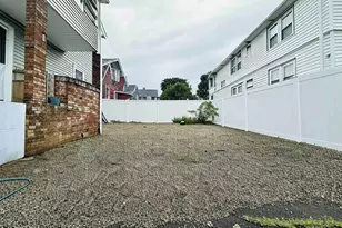 9-11 Bancroft St, Watertown, MA 02472 - Photo 2