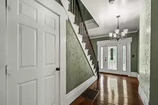 90 Mechanic St, Fitchburg, MA 01420 - Photo 4