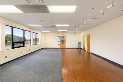 50 Worcester Rd, Framingham, MA 01702 - Photo 8