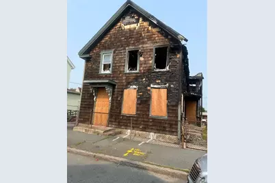 24 Cotter St, New Bedford, MA 02746 - Photo 2