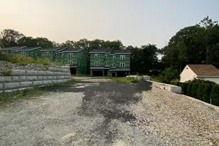 47 Fourth St, Worcester, MA 01602 - Photo 2