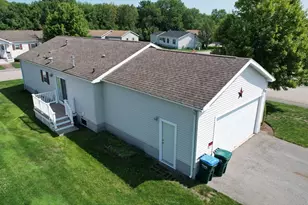 1 Fairway Dr, Brockton, MA 02301 - Photo 34