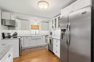 16 Caldwell St, Weymouth, MA 02191 - Photo 4