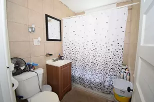 6 Pelham St, Worcester, MA 01609 - Photo 4