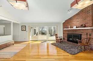 39 Decatur St, Gloucester, MA 01930 - Photo 10