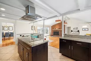 39 Decatur St, Gloucester, MA 01930 - Photo 8