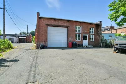 285 Elm St, Westfield, MA 01085 - Photo 24