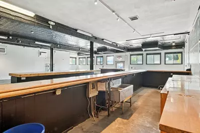 285 Elm St, Westfield, MA 01085 - Photo 10