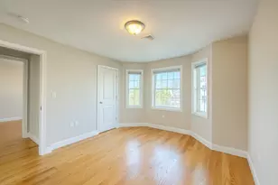 46 Wellington St, Waltham, MA 02453 - Photo 20