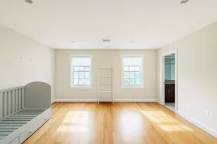 46 Wellington St, Waltham, MA 02453 - Photo 16