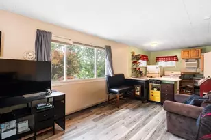 67 Putnam St, Orange, MA 01364 - Photo 20