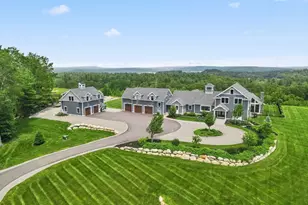 17 Chestnut Ln, Littleton, MA 01460 - Photo 2