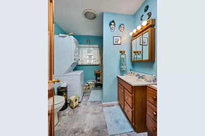 311 Chapman St, Greenfield, MA 01301 - Photo 10