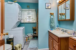 311 Chapman St, Greenfield, MA 01301 - Photo 10