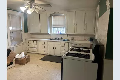 3 Thissell St, Methuen, MA 01844 - Photo 8