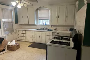 3 Thissell St, Methuen, MA 01844 - Photo 8