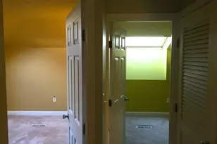 201 Thorndike St, Lowell, MA 01852 - Photo 8