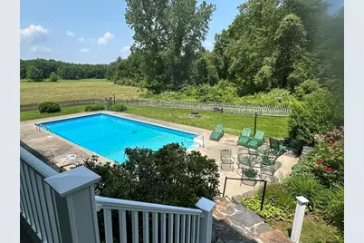 365 Middle St, Amherst, MA 01002 - Photo 8