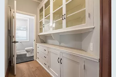 288 St. James Ave, Springfield, MA 01109 - Photo 18