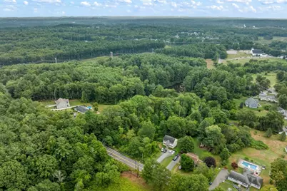 785 Broadway Rd, Dracut, MA 01826 - Photo 2