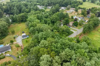 785 Broadway Rd, Dracut, MA 01826 - Photo 8