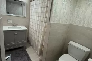 14 Auburn St, Boston, MA 02129 - Photo 10