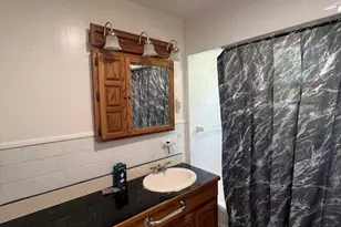 1003 Crescent St, Brockton, MA 02302 - Photo 8