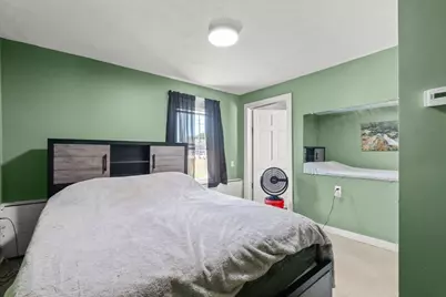 421 Huttleston Ave, Fairhaven, MA 02719 - Photo 12