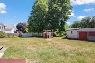 421 Huttleston Ave, Fairhaven, MA 02719 - Photo 24