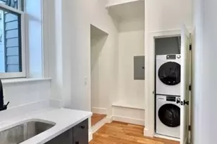 18 Grove St, Boston, MA 02114 - Photo 6