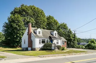 192 Lexington St, Woburn, MA 01801 - Photo 2