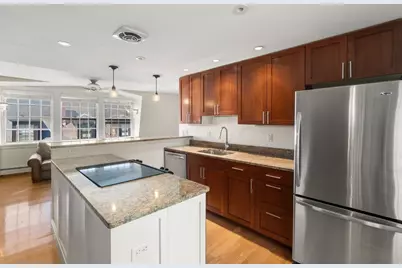 59 W Cedar Street #6, Boston, MA 02114 - Photo 2