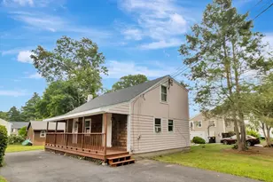 10 Ridge Rd, Norton, MA 02766 - Photo 1