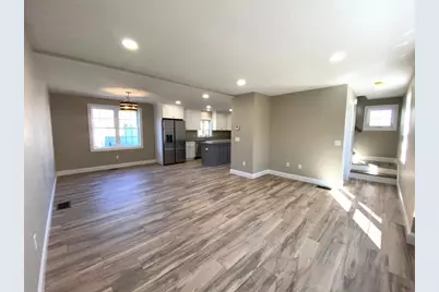 152 W Main St #A, Millbury, MA 01527 - Photo 12