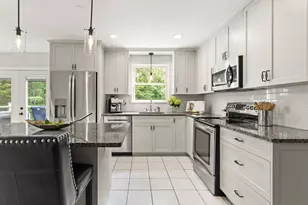 10 Lakin St, Pepperell, MA 01463 - Photo 2