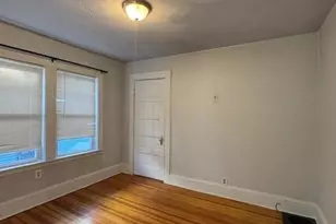 86 Brookings St, Medford, MA 02155 - Photo 6