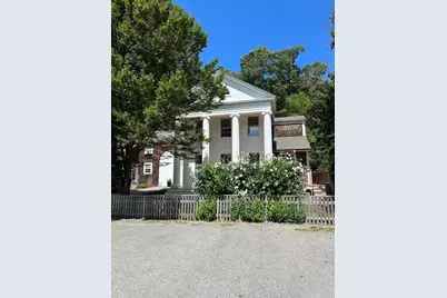 24 Morse Court #D, Manchester by the Sea, MA 01944 - Photo 2