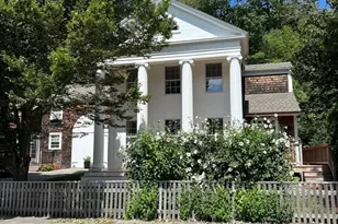 24 Morse Ct, Manchester by the Sea, MA 01944 - Photo 2