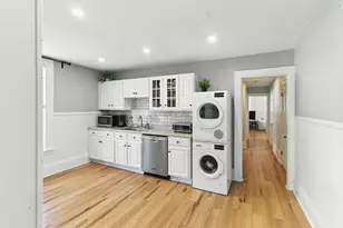 35 Locust St, Danvers, MA 01923 - Photo 6