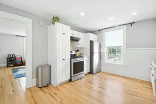 35 Locust St, Danvers, MA 01923 - Photo 12