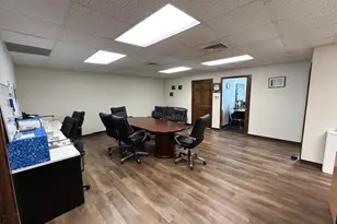 155 Maple St, Springfield, MA 01105 - Photo 6