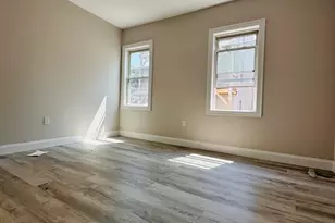 8 Wave Ave, Boston, MA 02125 - Photo 2