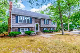 66 Braxton Rd, Falmouth, MA 02536 - Photo 2