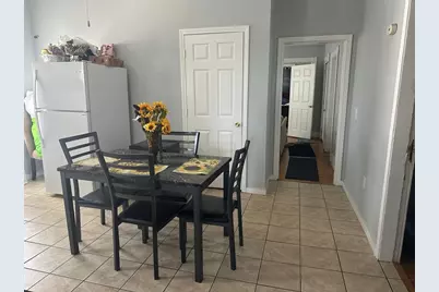 82 Fox St, Worcester, MA 01604 - Photo 6