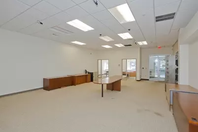 10 Central St, West Springfield, MA 01089 - Photo 8