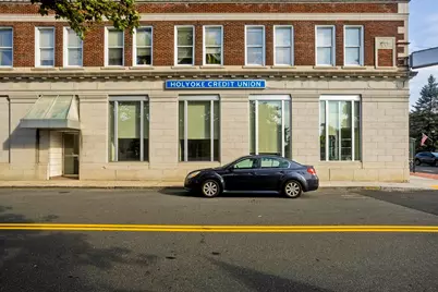 10 Central St, West Springfield, MA 01089 - Photo 2