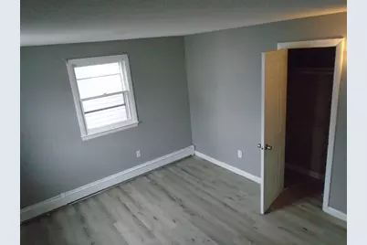 243 Robeson St #3, Fall River, MA 02720 - Photo 2